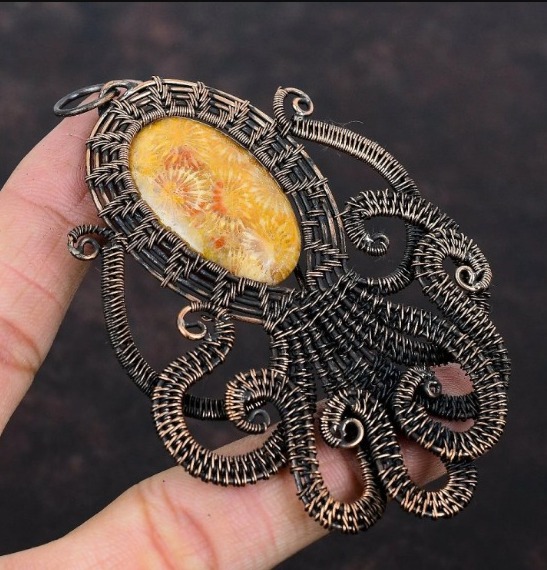 10 Unique Wire Wrapped Pendant Designs