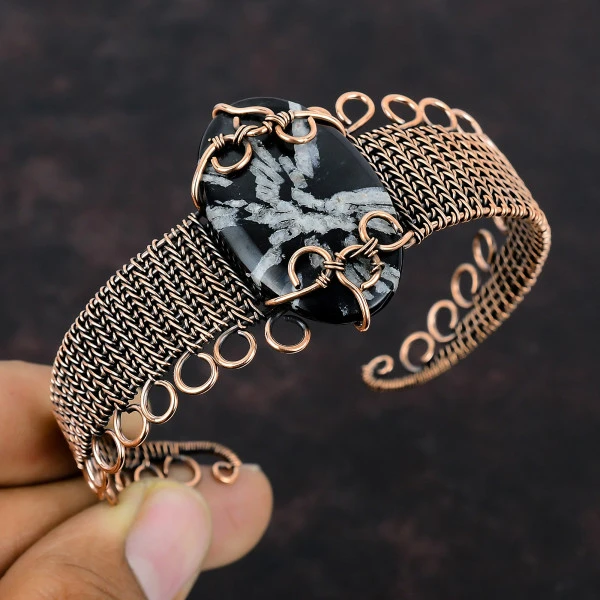 Chrysanthemum Oval Black Handmade Copper Wire Wrapped Bangle