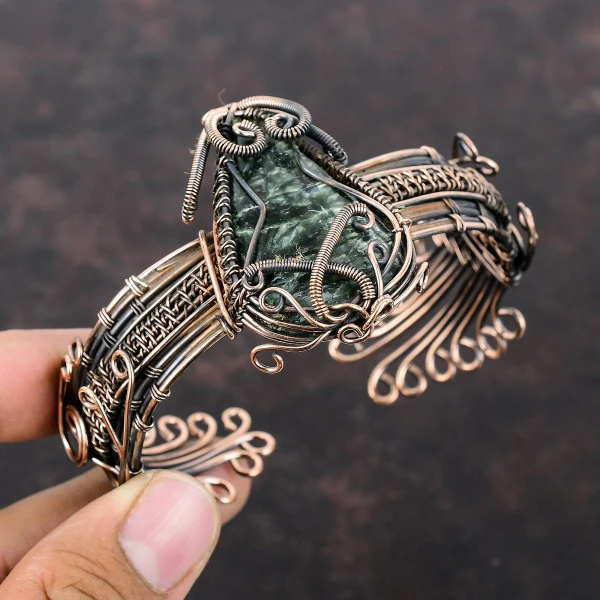 Seraphinite Pear Green Handmade Copper Wire Wrapped Bangle