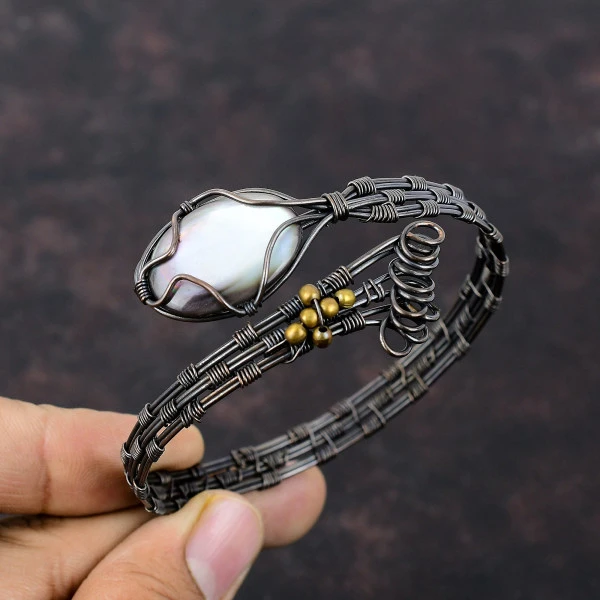 Black Mother Of Pearl Oval Black Handmade Copper Wire Wrapped Bangle