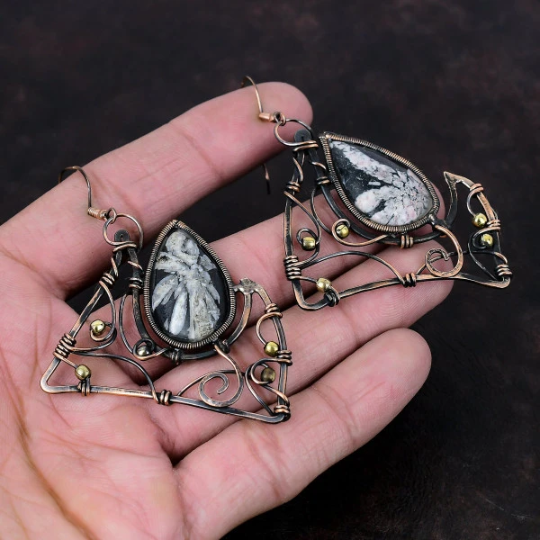 Chrysanthemum Pear Black Handmade Copper Wire Wrapped Earrings