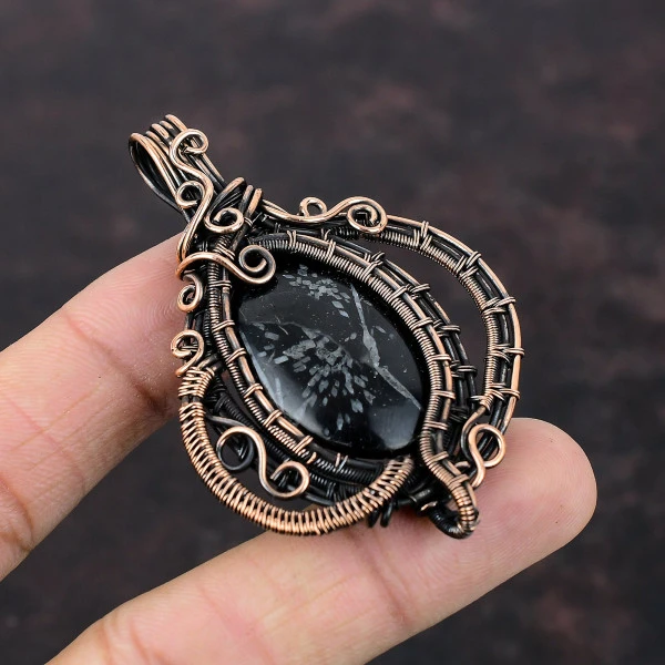Chrysanthemum Oval Black Handmade Copper Wire Wrapped Pendant