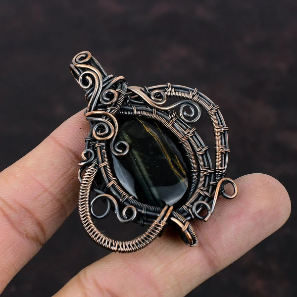 Nellite Oval Black Handmade Copper Wire Wrapped Pendant