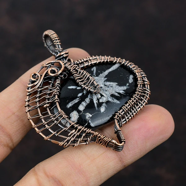 Chrysanthemum Oval Black Handmade Copper Wire Wrapped Pendant