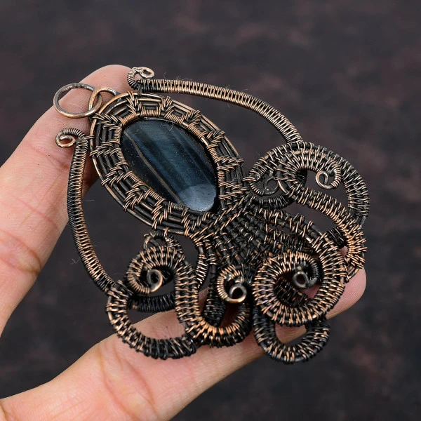 Nellite Oval Black Handmade Copper Wire Wrapped Pendant