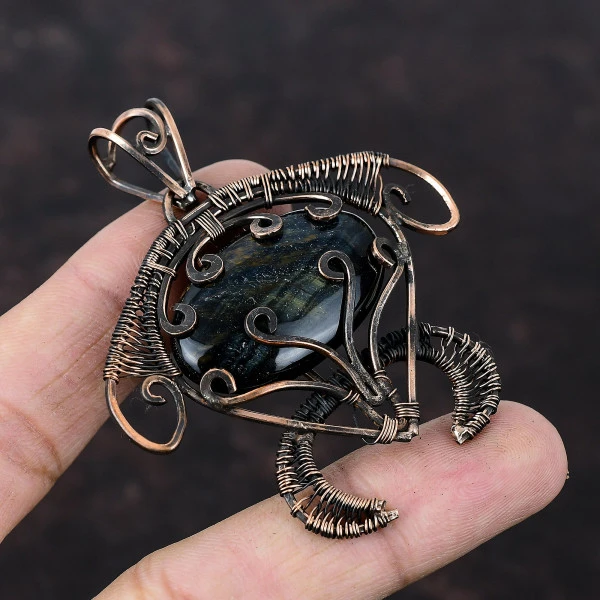 Nellite Oval Black Handmade Copper Wire Wrapped Pendant