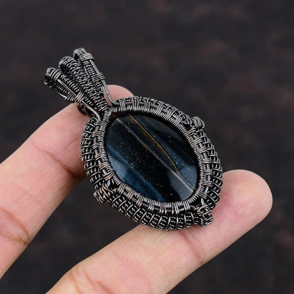 Nellite Oval Black Handmade Copper Wire Wrapped Pendant