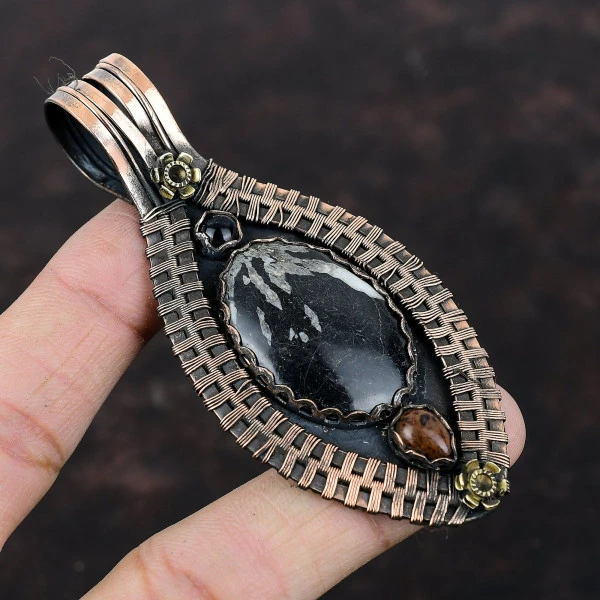 Chrysanthemum Oval Black Handmade Copper Wire Wrapped Pendant