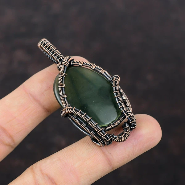 Vasonite Oval Green Handmade Copper Wire Wrapped Pendant