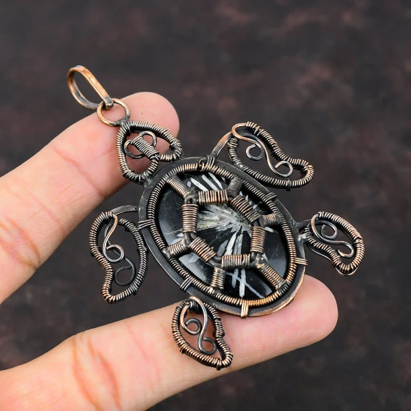 Chrysanthemum Oval Black Handmade Copper Wire Wrapped Pendant