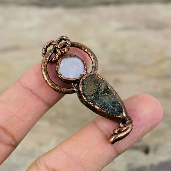 Labradorite Rough Gemstone Pendant Electroformed Copper Mother Of Pearl Pendant 